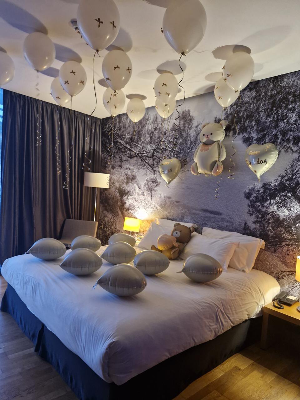 Romantic bedroom detail